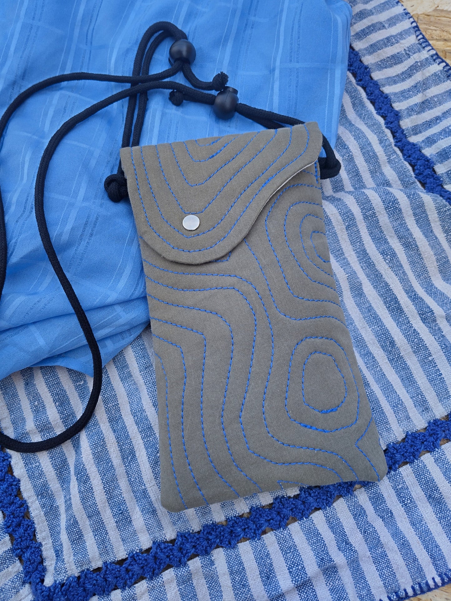 Bolso Verde ondas azules