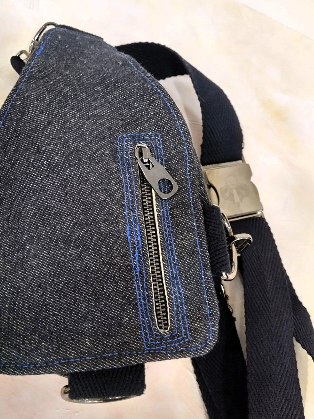 Mochila multiposición vaquera azul